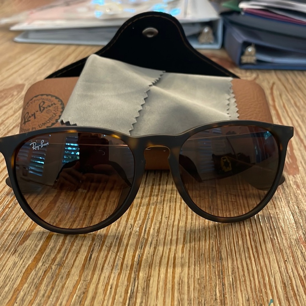 Ray-Ban Erika Tortoise Women’s Sunglasses with case and microfiber cloth